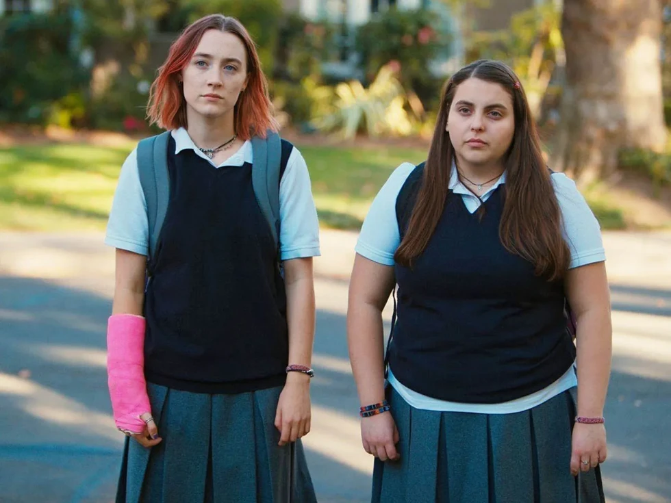 Still from Lady Bird showing normal lens cinematography